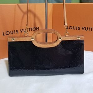 Roxburry Amarante Vernis with Sling